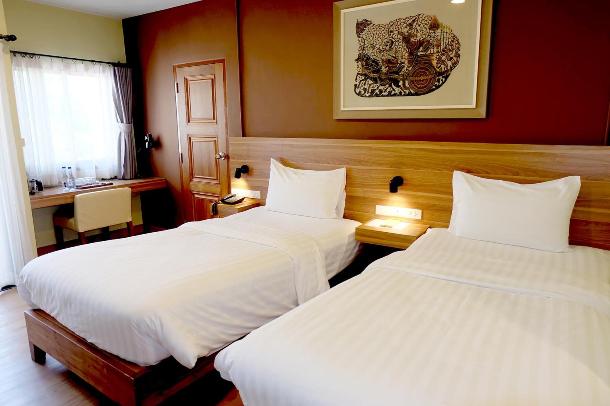 Siri Oriental Bangkok Hotel Стая снимка