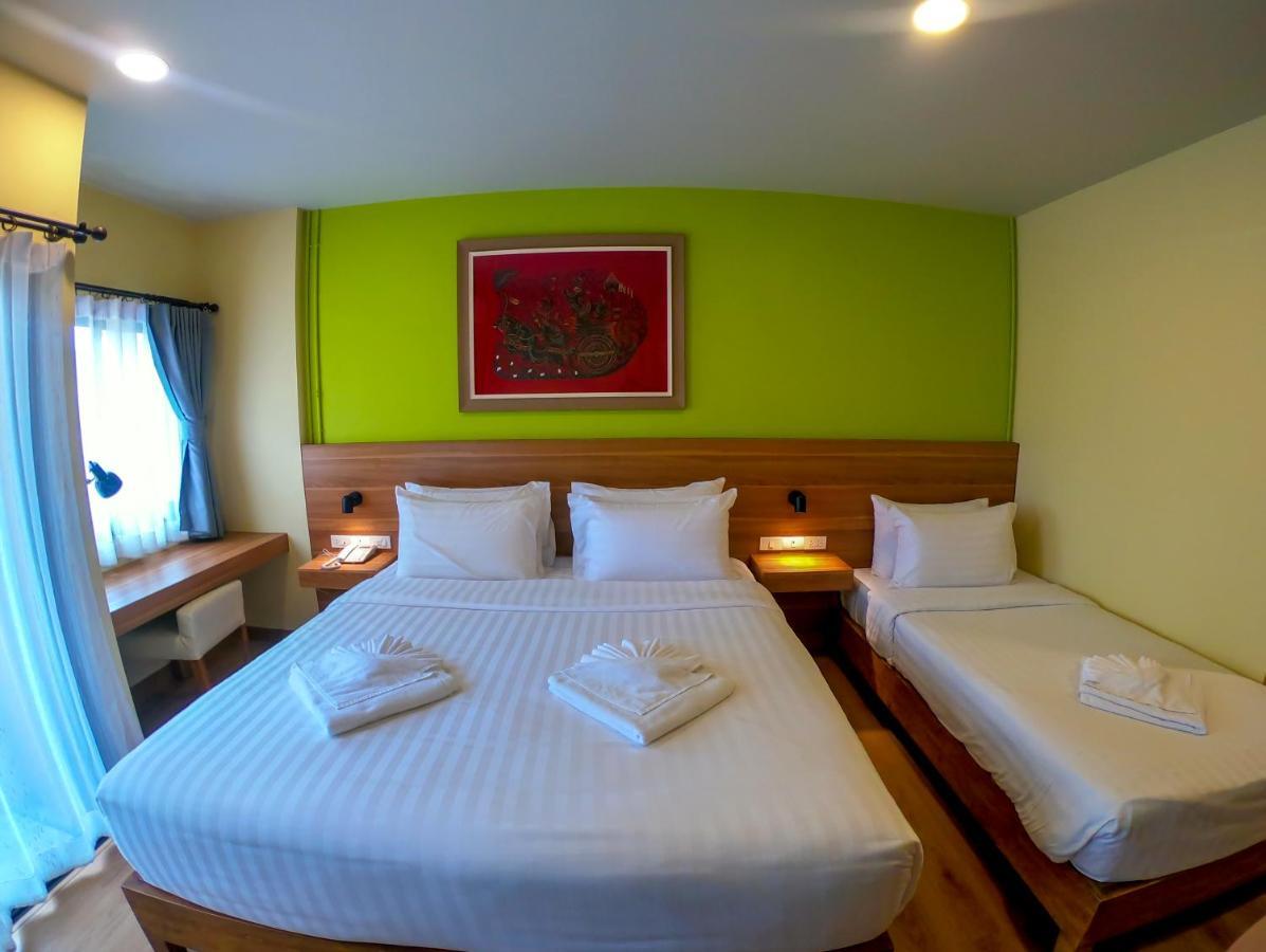 Siri Oriental Bangkok Hotel Екстериор снимка